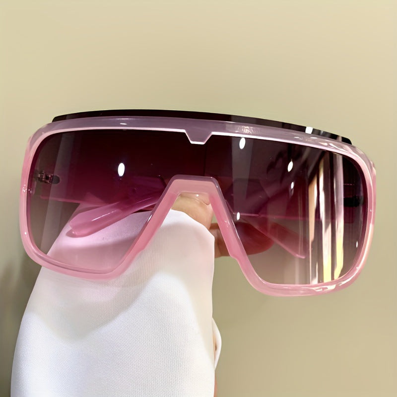 Women's sporty sunglasses with futuristic design and wide front Stornfield