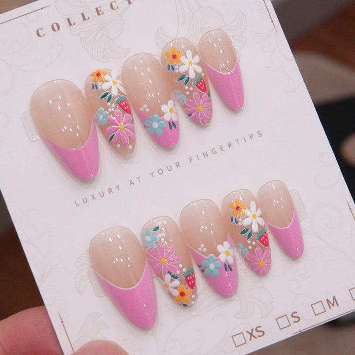 Floral Design Press-On Nail Set