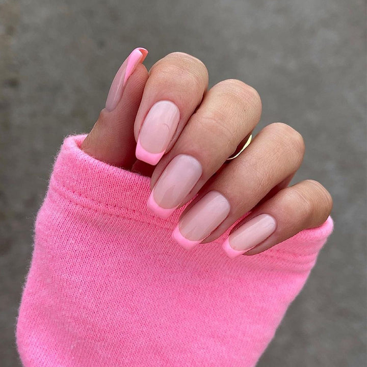 Artificial nail art with elegant French tip Stornfield