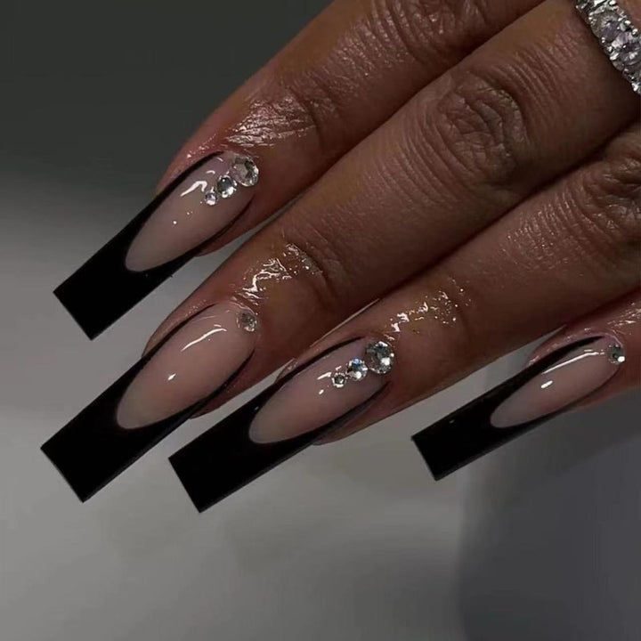 Acrylic nail set with modern glamour and luxurious 3D accents Stornfield