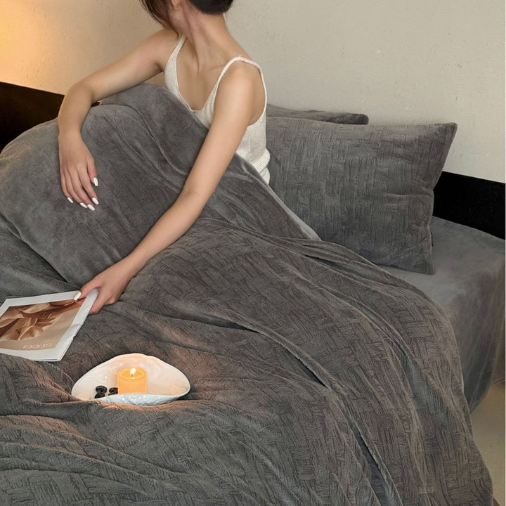 Stonewashed Cotton-Linen Matelassé Duvet Cover Set with Subtle Textured Weave and Envelope Closure