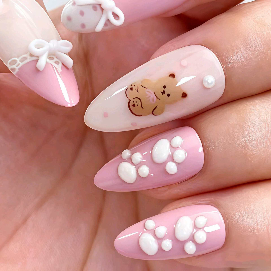 Artistic Bear-Themed Press-On Nail Set Stornfield