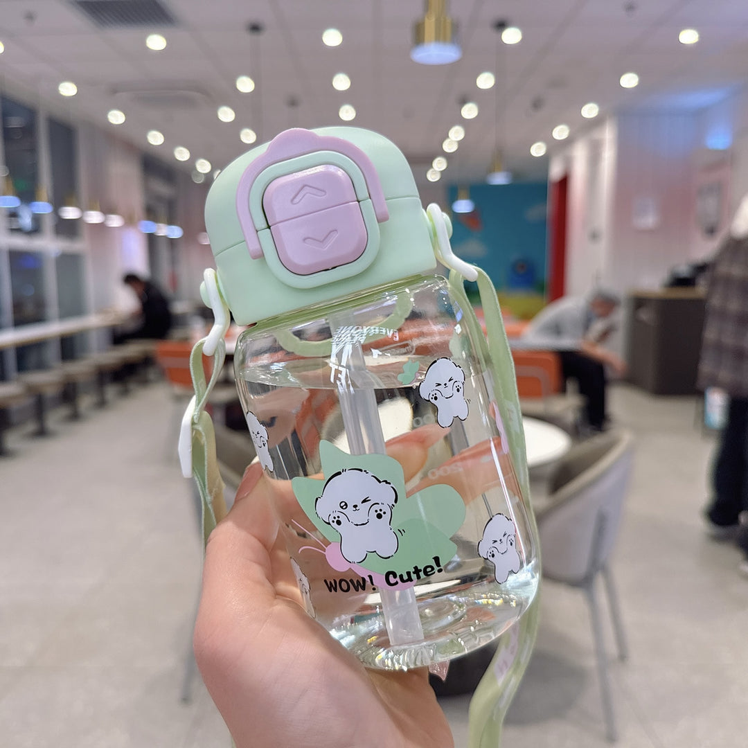Women's creative drinking bottle with ergonomic lid Stornfield