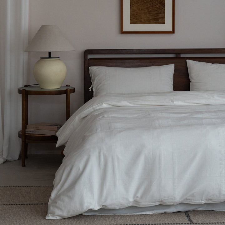 Waffle-Jacquard Cotton Duvet Cover Set with Corner Tie Pillowcases