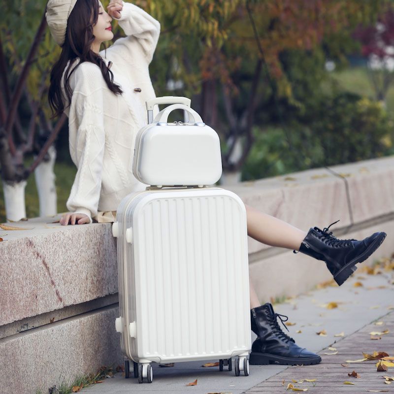 Dual-Compartment Hard-Shell Luggage Set Stornfield
