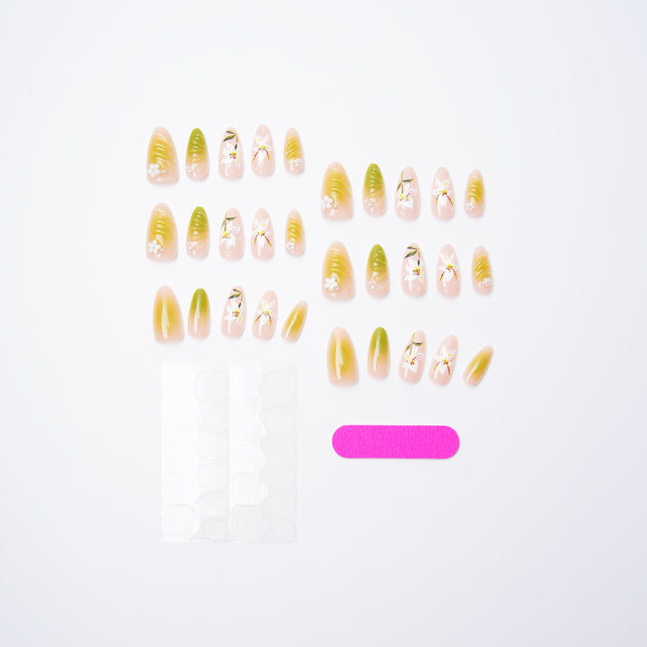 Extravagant Art Nails Stornfield
