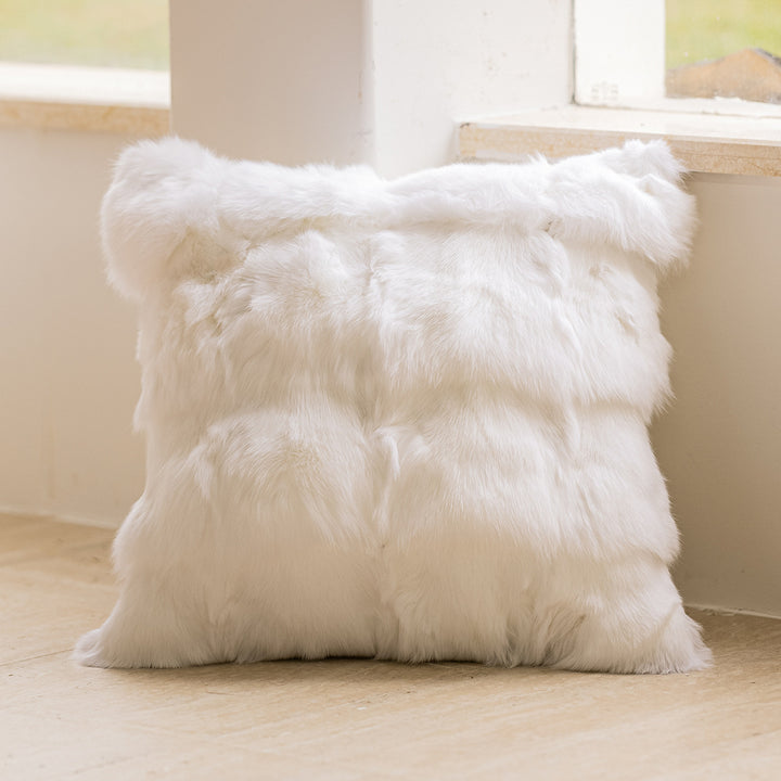 Soft and breathable decorative cushion with velvet cover