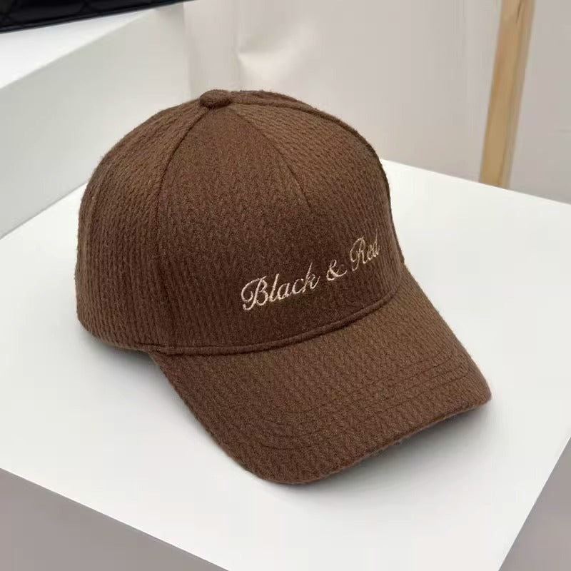 Women's Textured Knitted Baseball Cap Stornfield