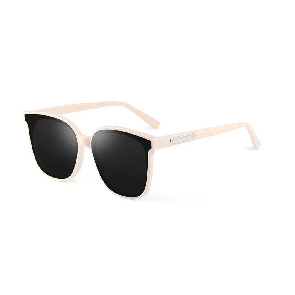 Ladies Oversized Sunglasses with Trendy and Classic Design Stornfield