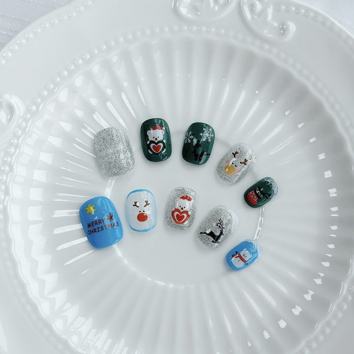 Seasonal Holiday-Themed Press-On Nail Set