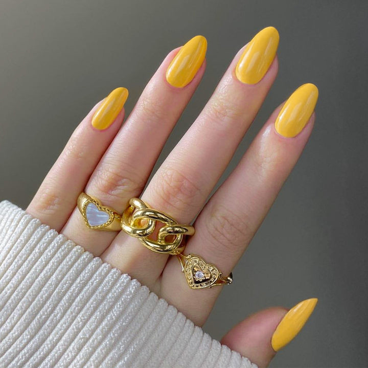 Elegant artificial nails with glossy surface Stornfield