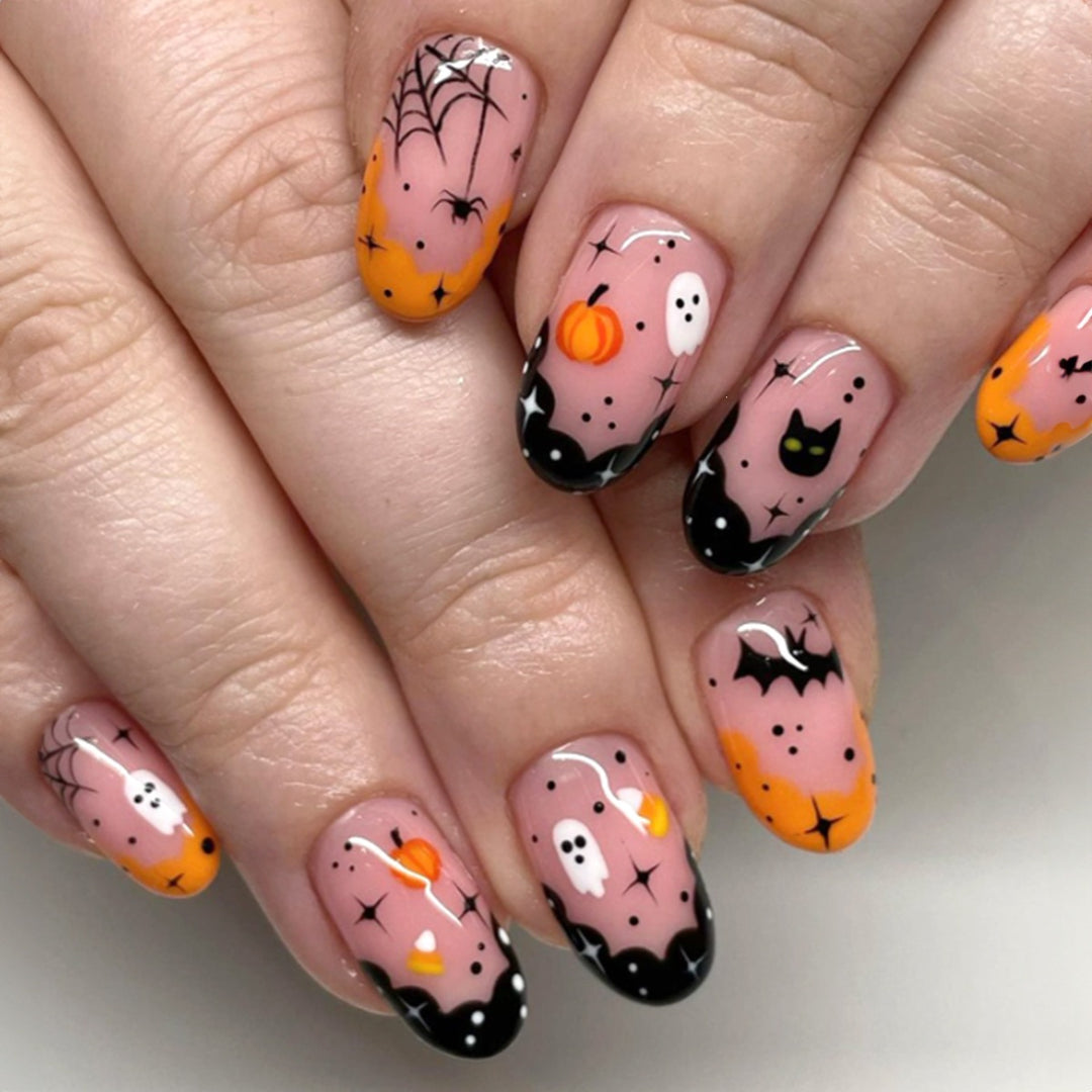 Artificial artificial nails with creepy Halloween designs Stornfield