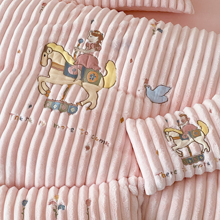 Fluffy corduroy quilt set with embroidery