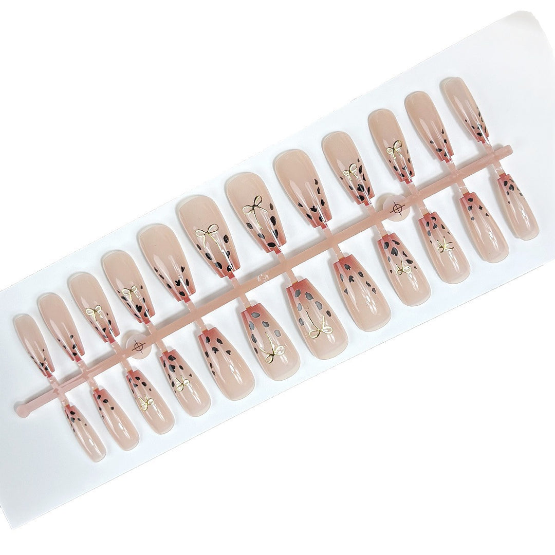 Press-On Nail Art Stornfield