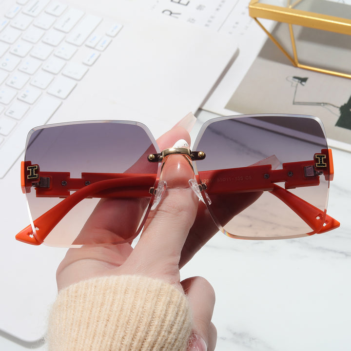 Women's oversized square sunglasses with stylish accents Stornfield