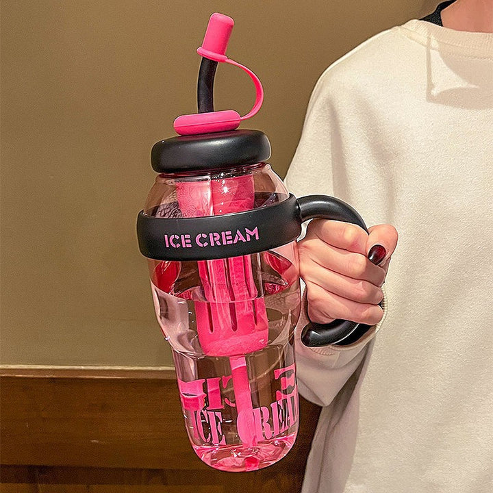 Ladies drinking container with practical straw Stornfield