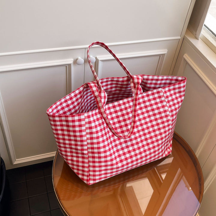 Stylish Gingham Pattern Tote Bag