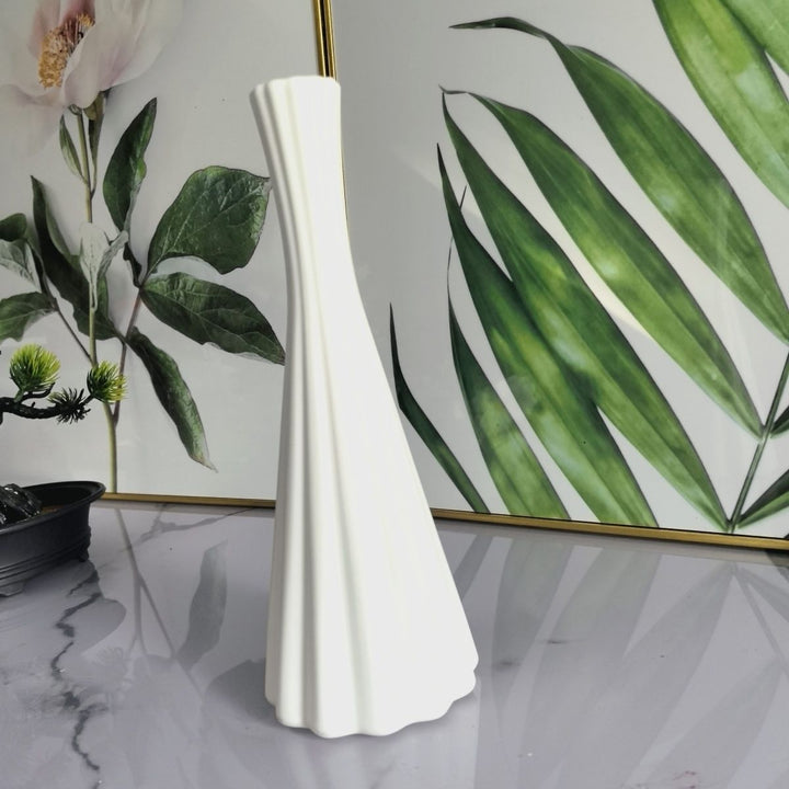 Modern Textured Decorative Vase Stornfeild