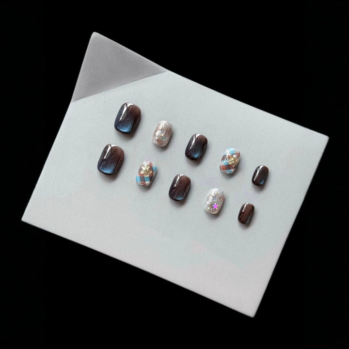 Decorative Press-On Nail Set with Glamorous Glitter and Floral Designs