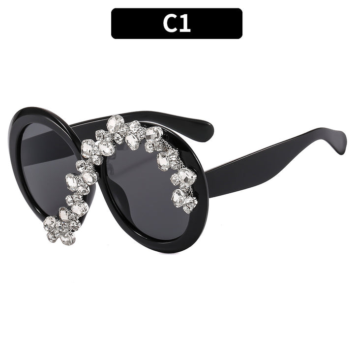Glamorous Cat-Eye Sunglasses with Rhinestone Accents
