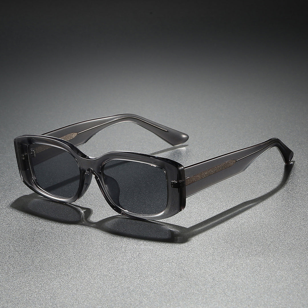 Ladies stylish sunglasses in a trendy, square frame Stornfield