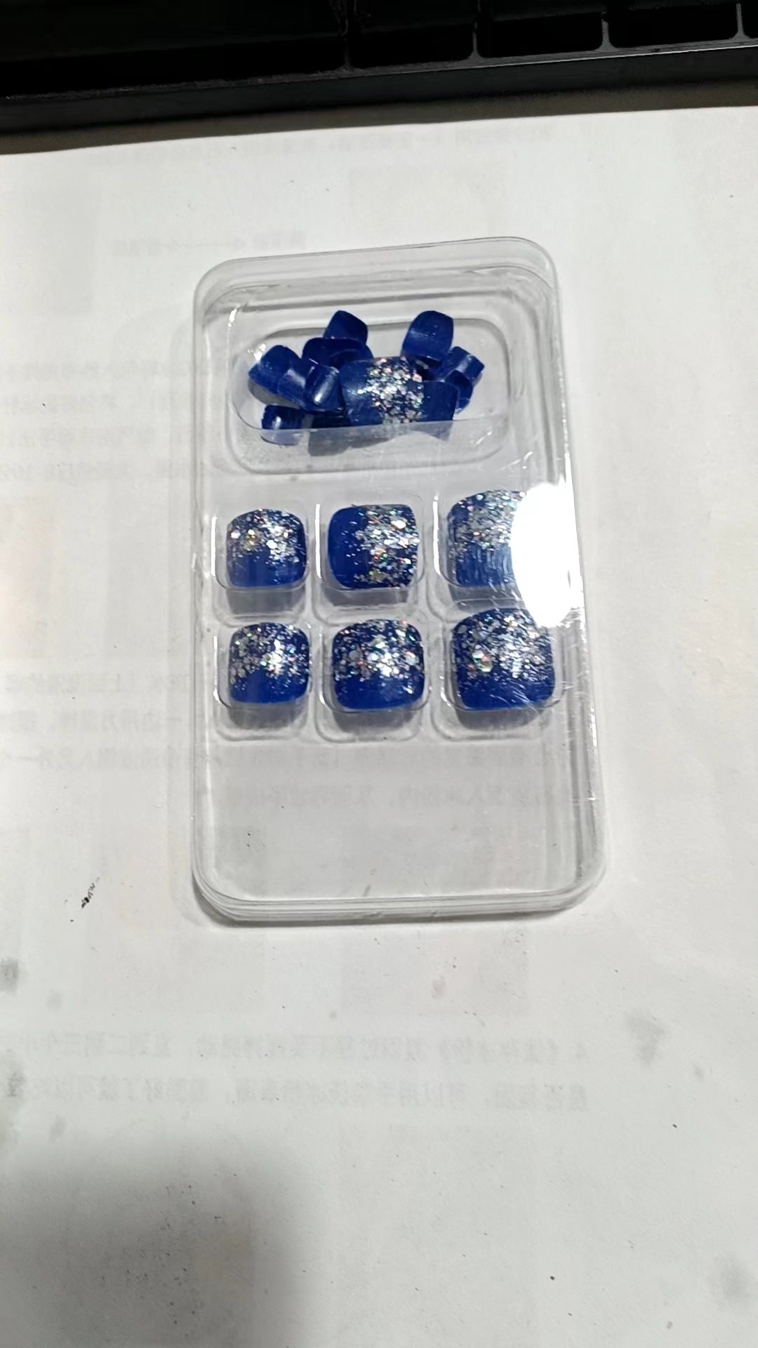 Glitter Accent Press-On Nail Set Stornfield