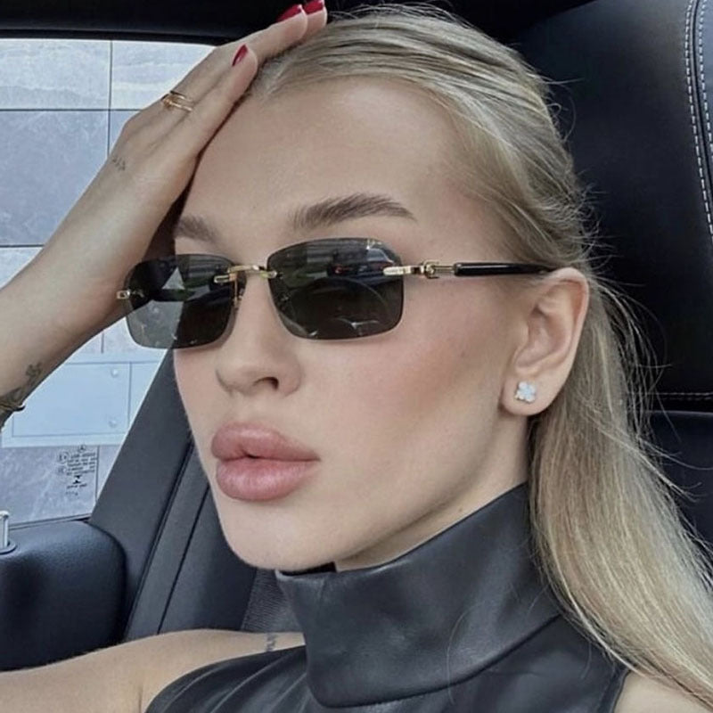 Women's sunglasses with elegant metal frame and stylish wood details Stornfield
