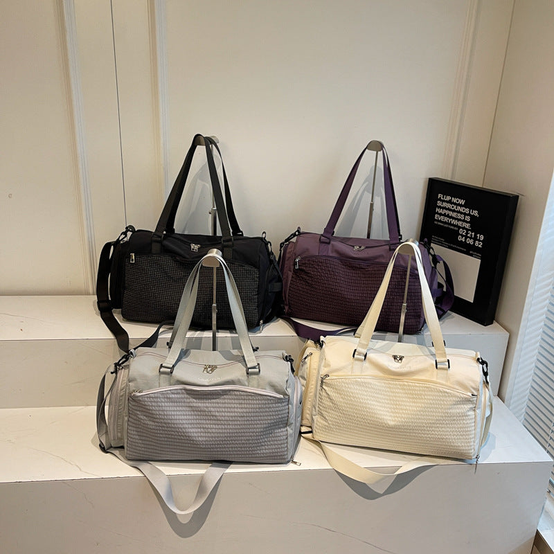 Sporty Leisure Bag with Versatile Compartments Stornfield