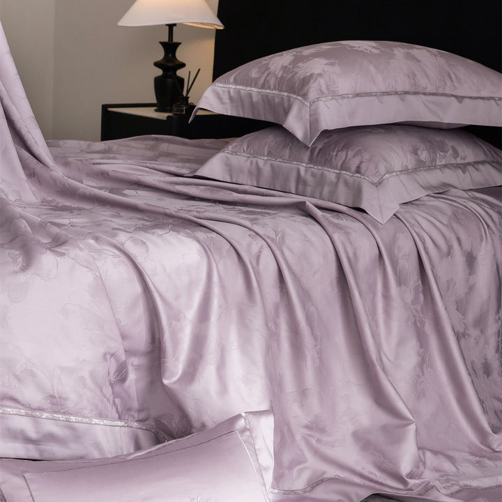 Silk-Effect Jacquard Sheet and Sham Ensemble with Satin Border