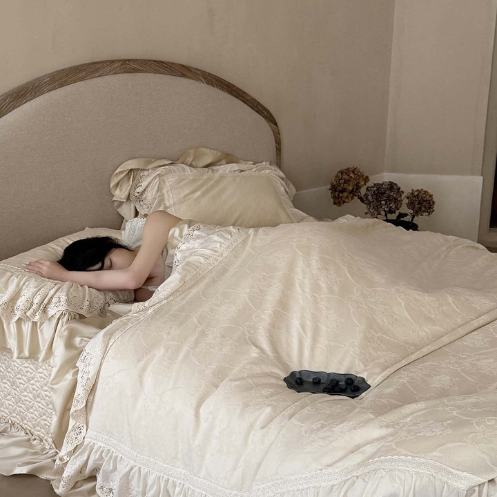 Vintage-Inspired Jacquard Ruffled Duvet Cover & Pillow Sham Ensemble