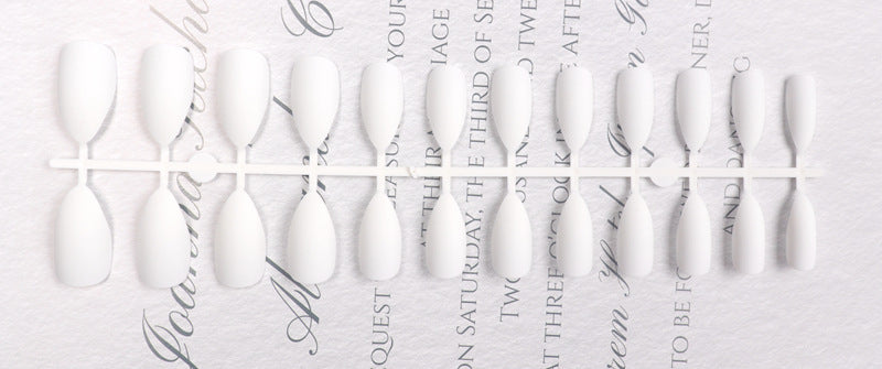 Stiletto Press-On Nail Set Stornfield