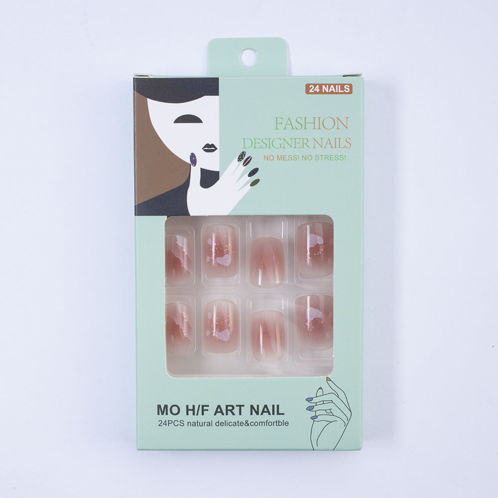 Artificial nails with elegant 3D applications Stornfield