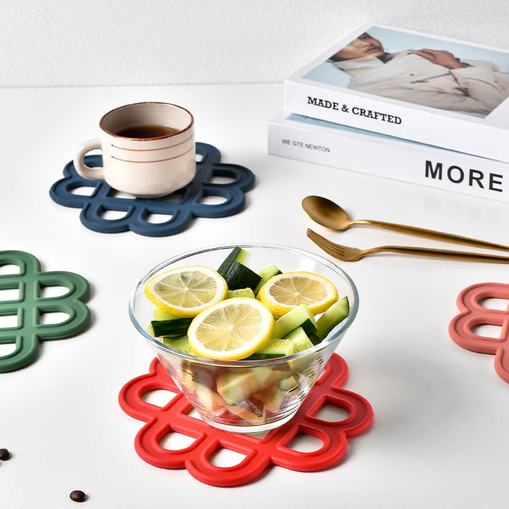 Heat-resistant silicone coaster with decorative design Stornfield