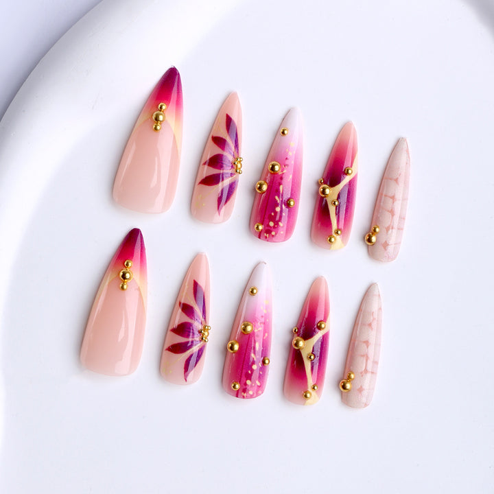 Exquisite Artificial Nails with Glamorous Accents Stornfield