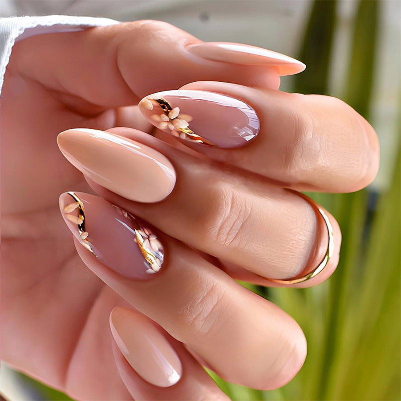 Nail art set with elegant flower patterns Stornfield