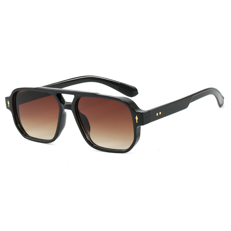 Women's trendy square sunglasses with luxurious details Stornfield