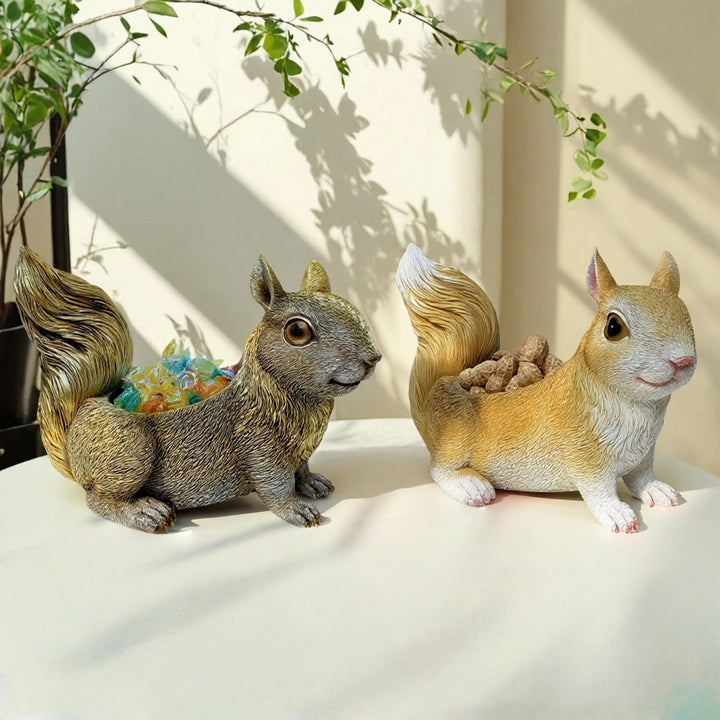 Squirrel-shaped planter Stornfield