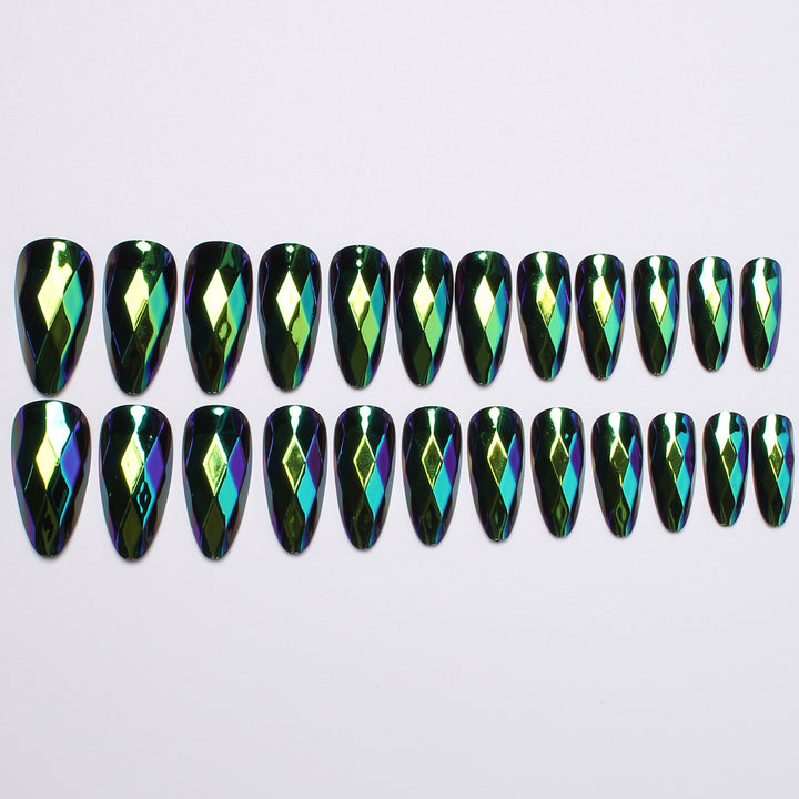 Diamond-Shaped Press-On Nail Set Stornfield