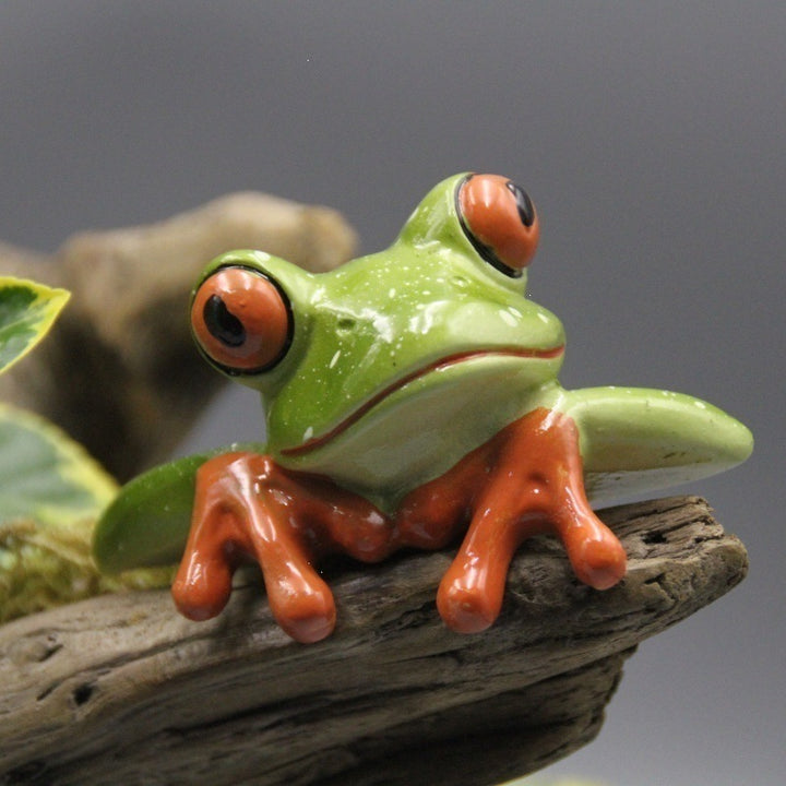 Creative Frog Figurine Stornfield