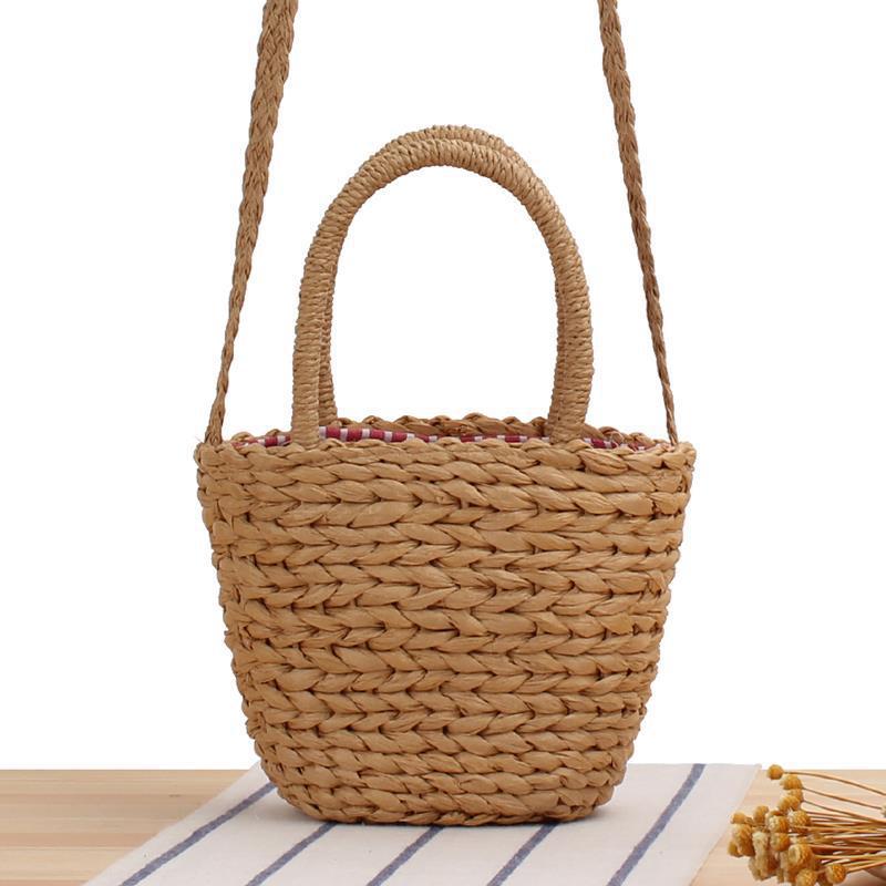 Shoulder bag made of braided natural material Stornfield