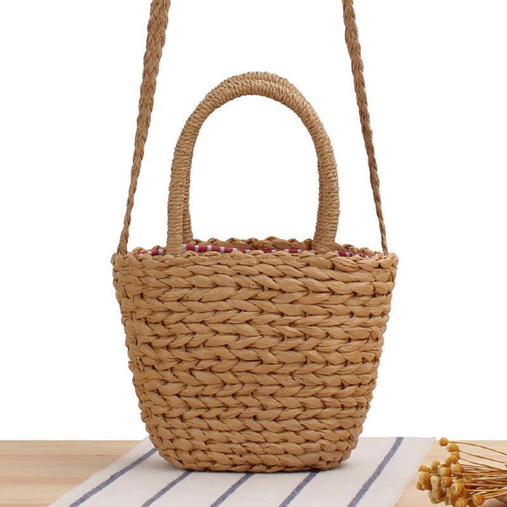 Shoulder bag made of braided natural material Stornfield