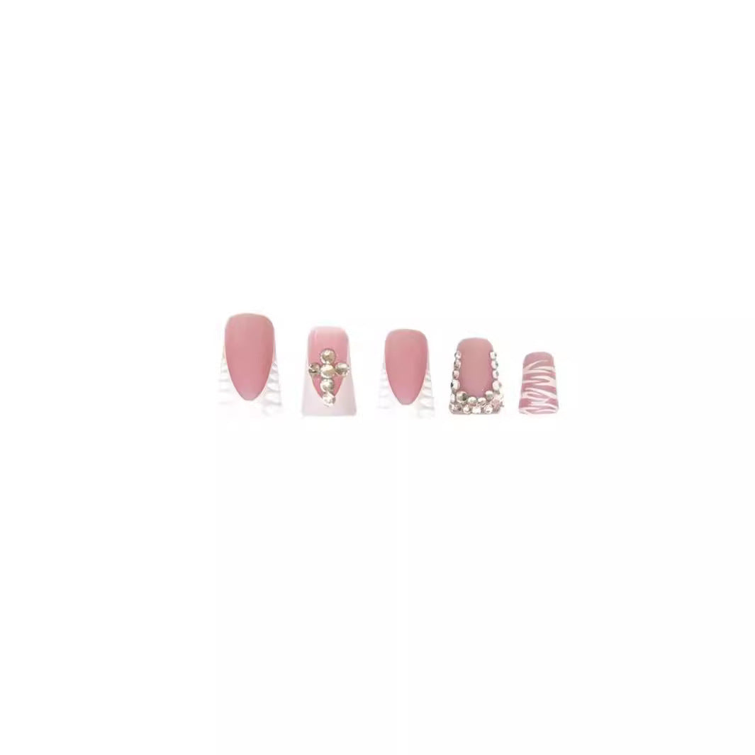 Glamorous Artistic Nail Extensions Stornfield