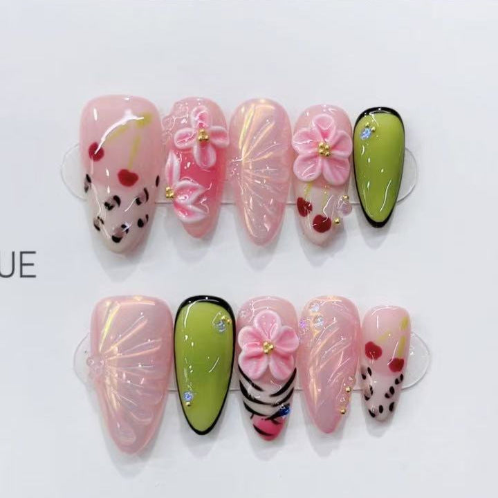 Artistic Floral-Embellished Press-On Nail Set Stornfield