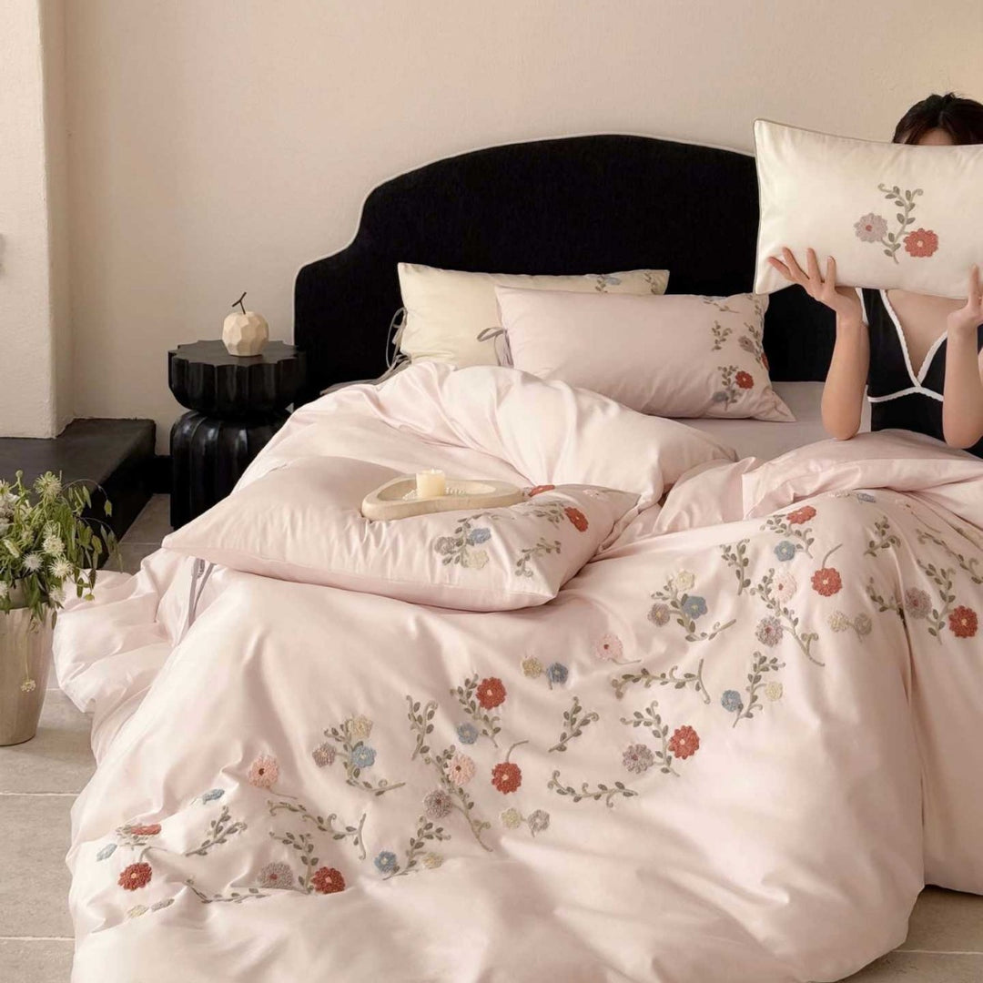 Embroidered Botanical Cotton Sateen Duvet Cover Set with Pillow Shams