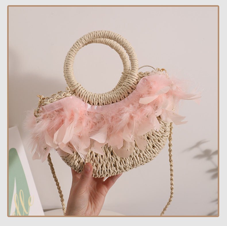 Elegant Basket Bag with Delicate Feather Details Stornfield