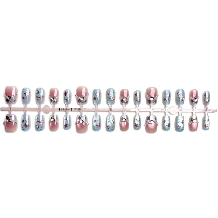 Premium Decorative Press-On Nail Set with Floral Elements