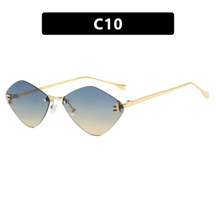 Women's geometric sunglasses in an extravagant design with gradient lenses Stornfield