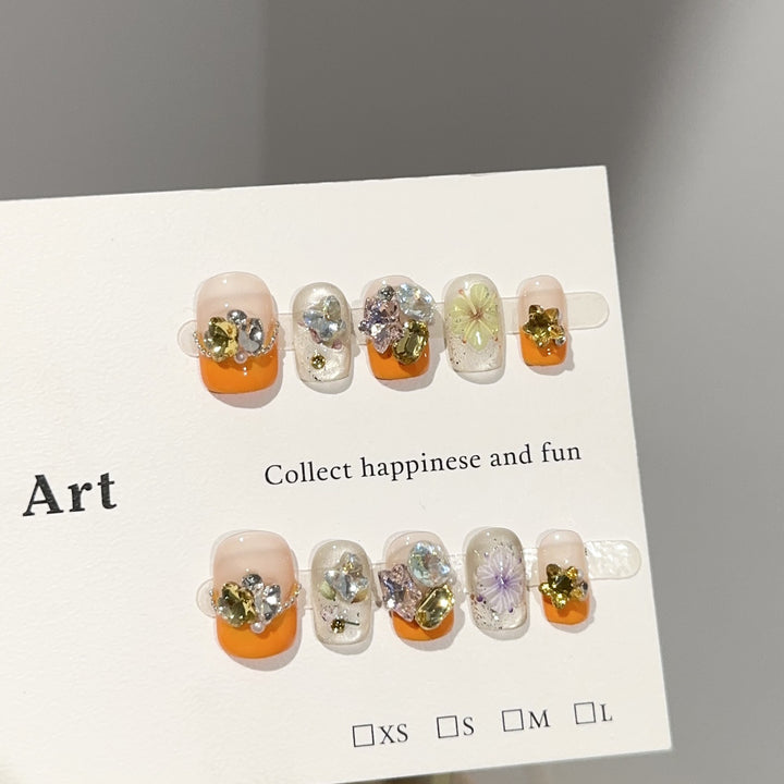 Floral Decorative Press-On Nail Set