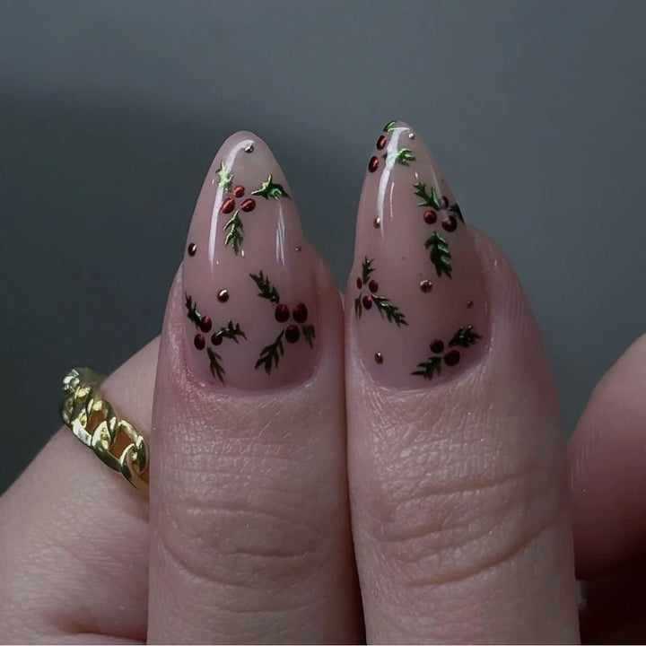 Artistic Holiday-Themed Press-On Nail Art