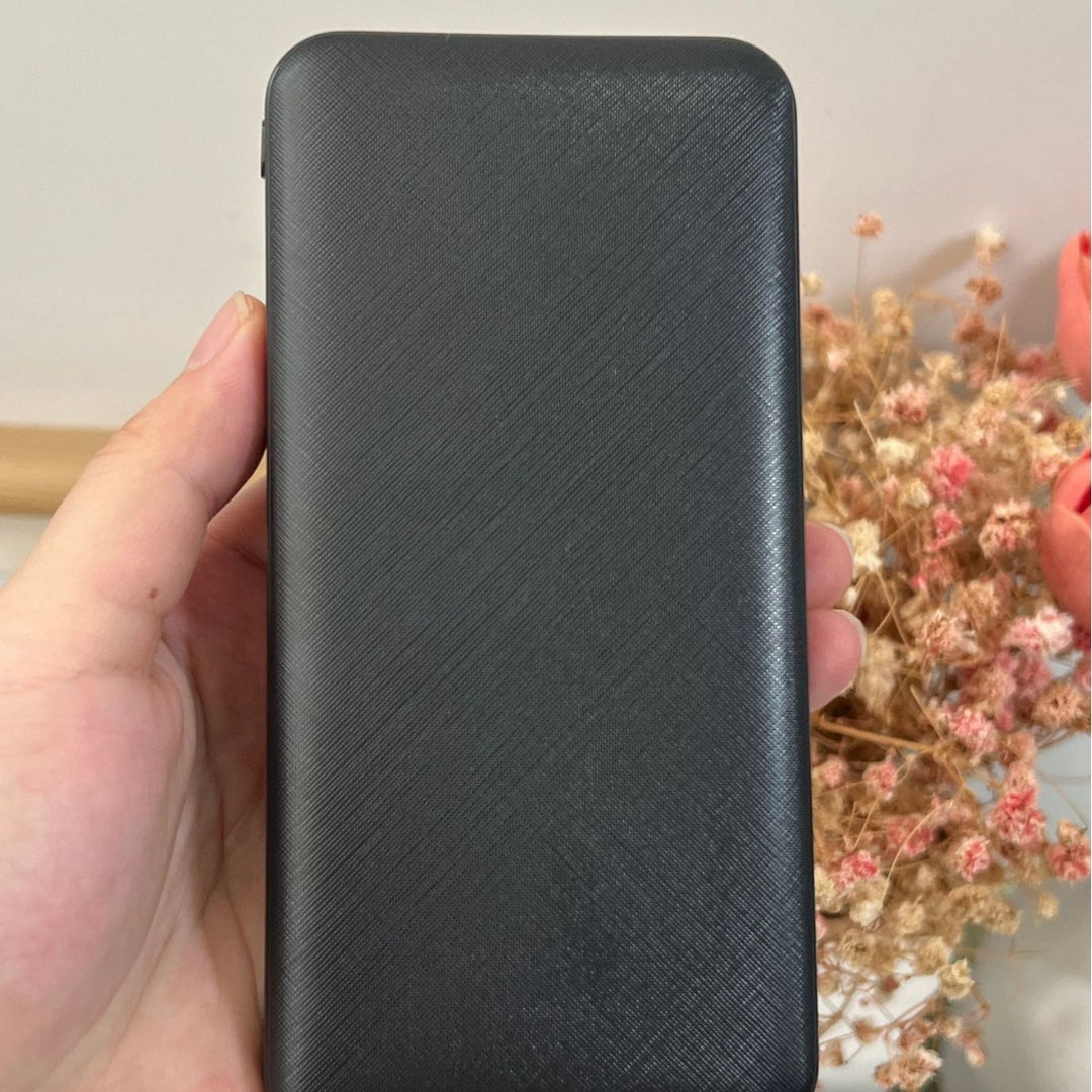 Portable power bank with innovative texture and fast charging connection Stornfield